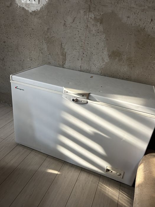 Продам морозильник 293 литров