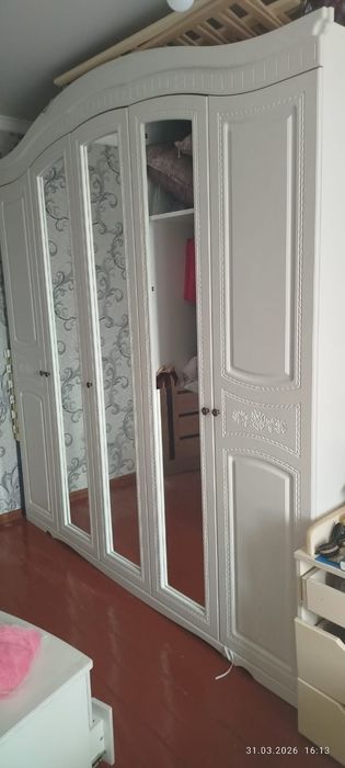 Срочно  Спальный гарнитур сатылады