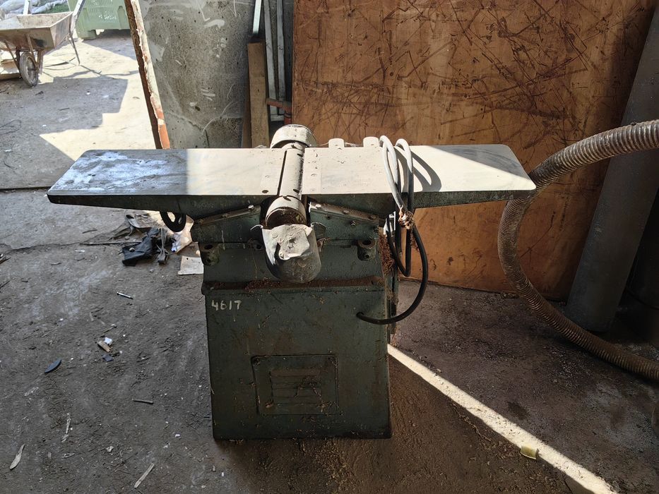 Дърводелски машини