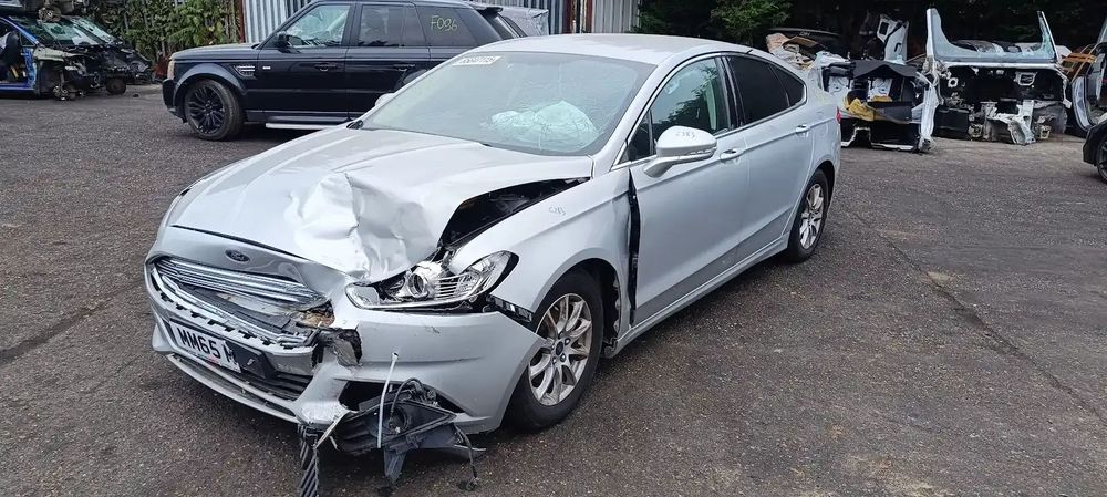 Dezmembrari / Dezmembrez Ford Mondeo 5 Hatchback 1.5 TDCI T7DA cutie viteze manuala cod culoare Moondust Silver (Metallic)