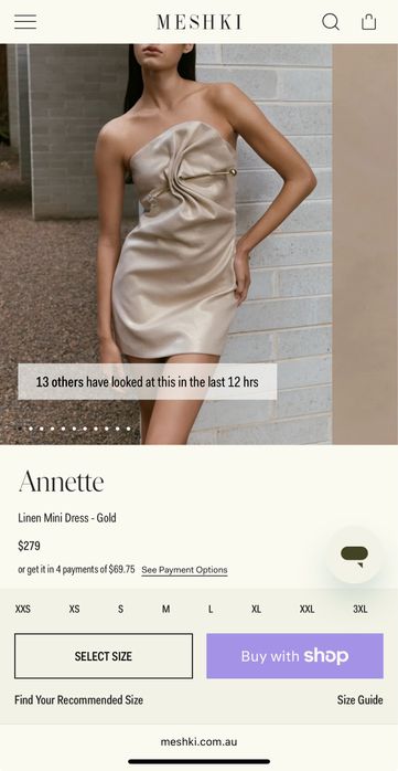 Чисто нова рокля Meshki