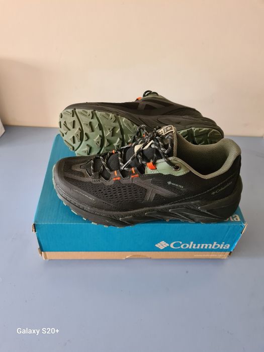 Продам кроссовки " Columbia " 42 размер
