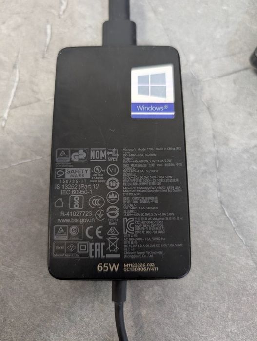 Планшет Microsoft surface x pro lte