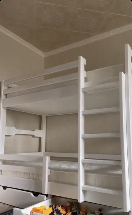 Продам кровать 90*200