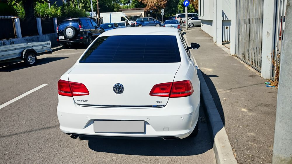 VOLKSWAGEN Passat 2013 — imagine 3