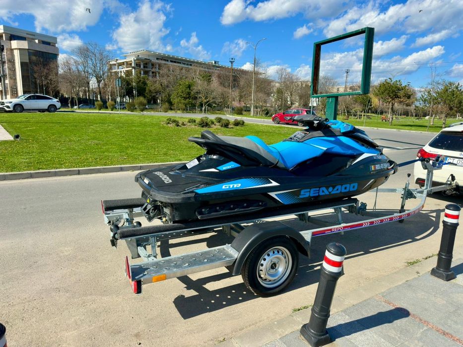 Ocazie! Preț valabil până la 1 MAI!  Vând Skijet Sea doo Gtr 230 2017. Peridoc Nou! TVA Inclus Deductibil !