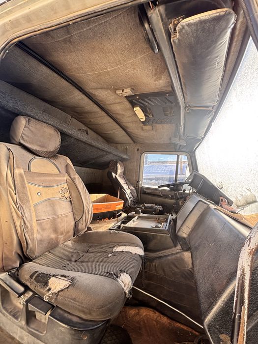 Продам маз без двигателя