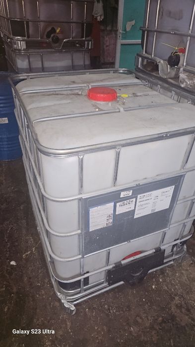 Продам кубовые бочки