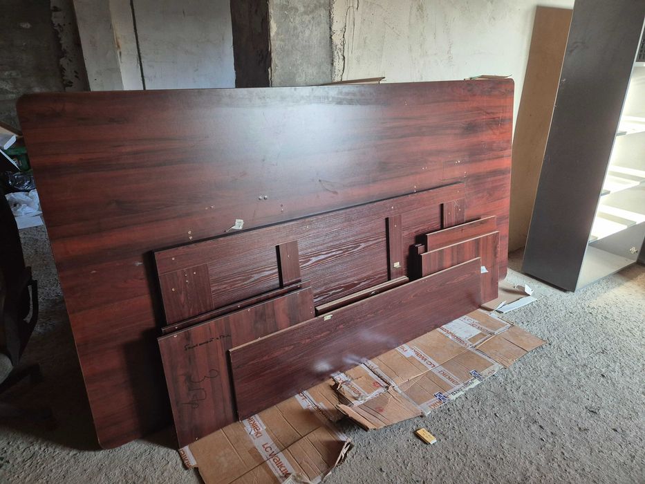 Офисная мебель столы кресла