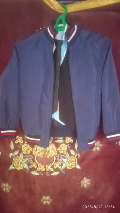 Детский ветровка тезда сотилади ранги тёмно-синий качестваси зўр