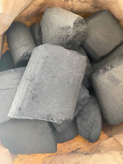 Carbuni pentru gratar calitate superioara, asiguram transport.