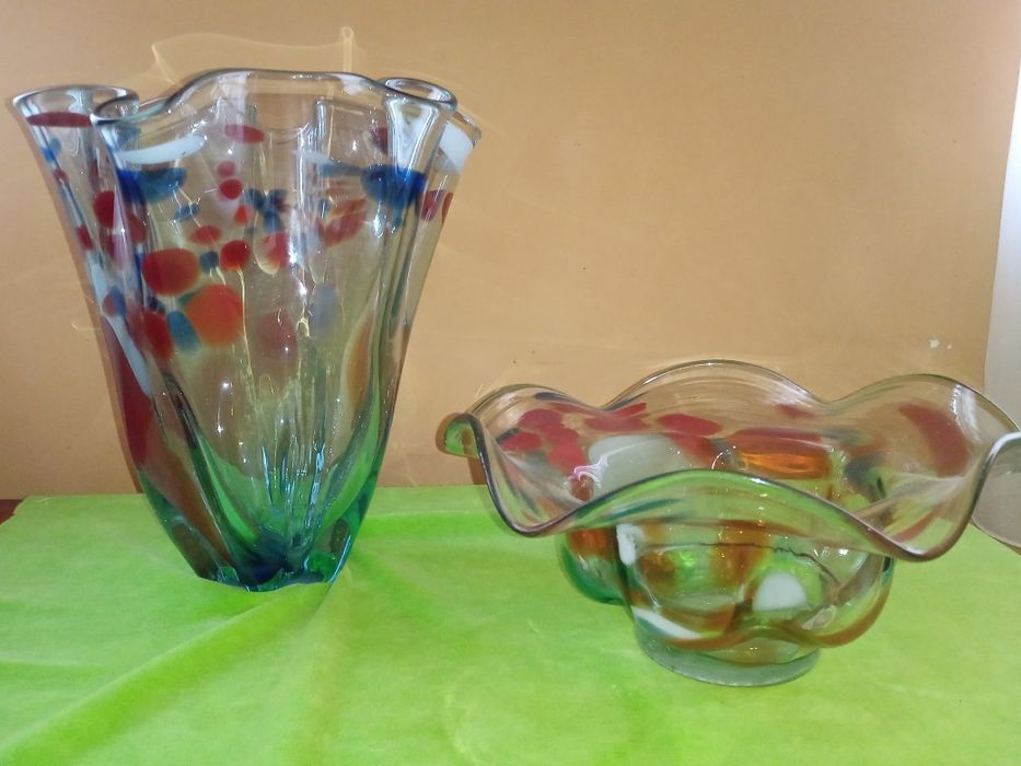 Вазы винтажные из гнутого стекла. Тяжёлые. Цена за 1 шт.