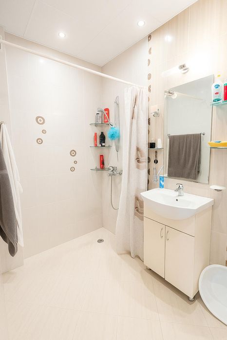 Дава се под наем Двустаен апартамент в Пловдив, Кючук Париж - 54 кв.м за 383 € - Снимка #3