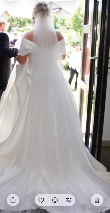 Rochie mireasă , deosebita , eleganta , feminina , mărimea 52