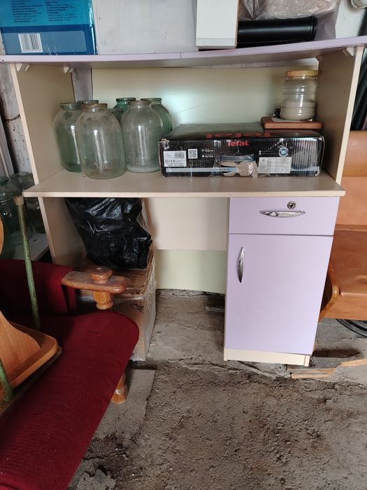 Продам хорошую мебель