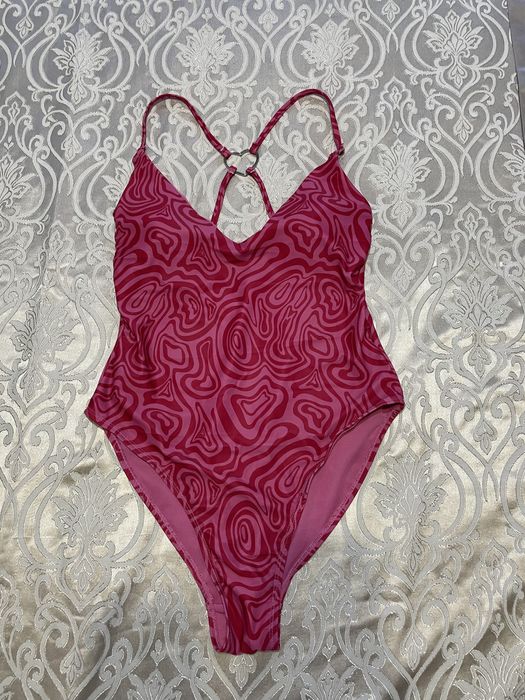 Продам купальник