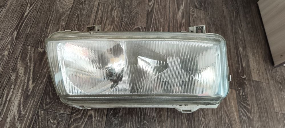 Фара на пассат б4