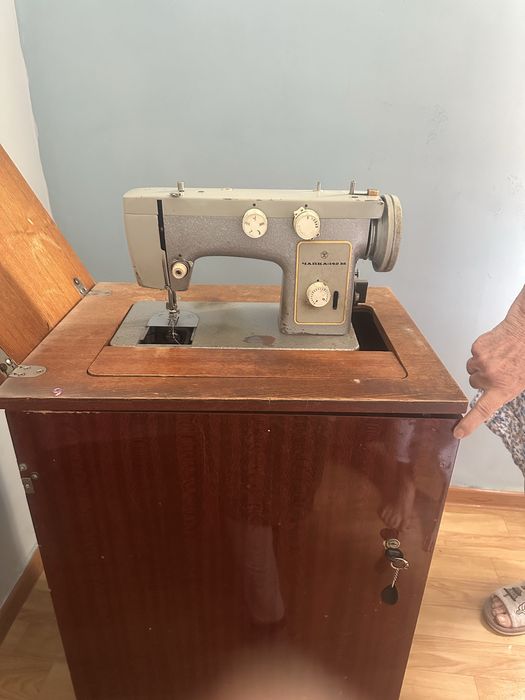 Шайка швейная машинка