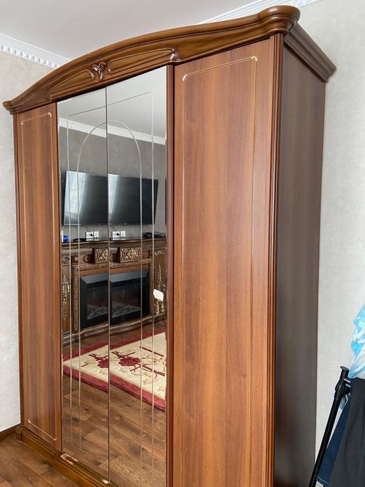 Шкаф в хорошем состояние