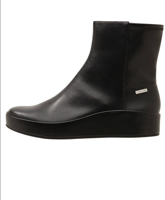 боти Calvin klein 36 номер