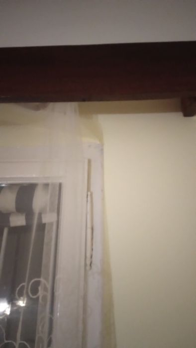 Vând galerii din lemn lăcuite