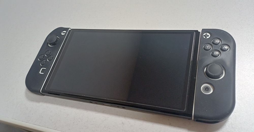Продам Nintendo swith oled