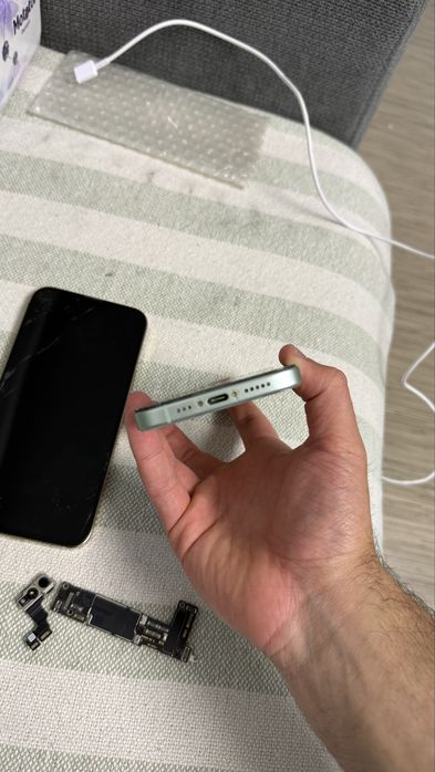 Iphone 13  pro max 15 defect