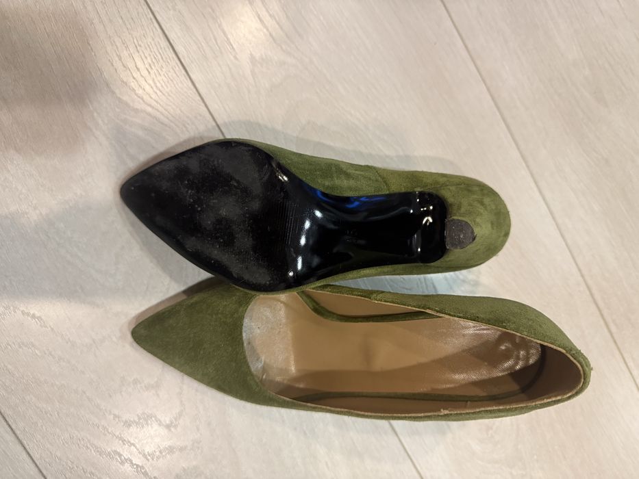 Pantofi stileto