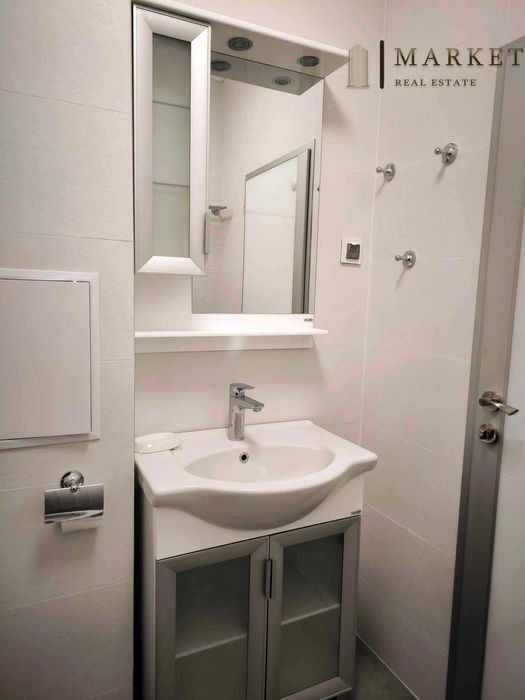 Дава се под наем Тристаен апартамент в Пловдив, Христо Смирненски - 110 кв.м за 561 € - Снимка #6