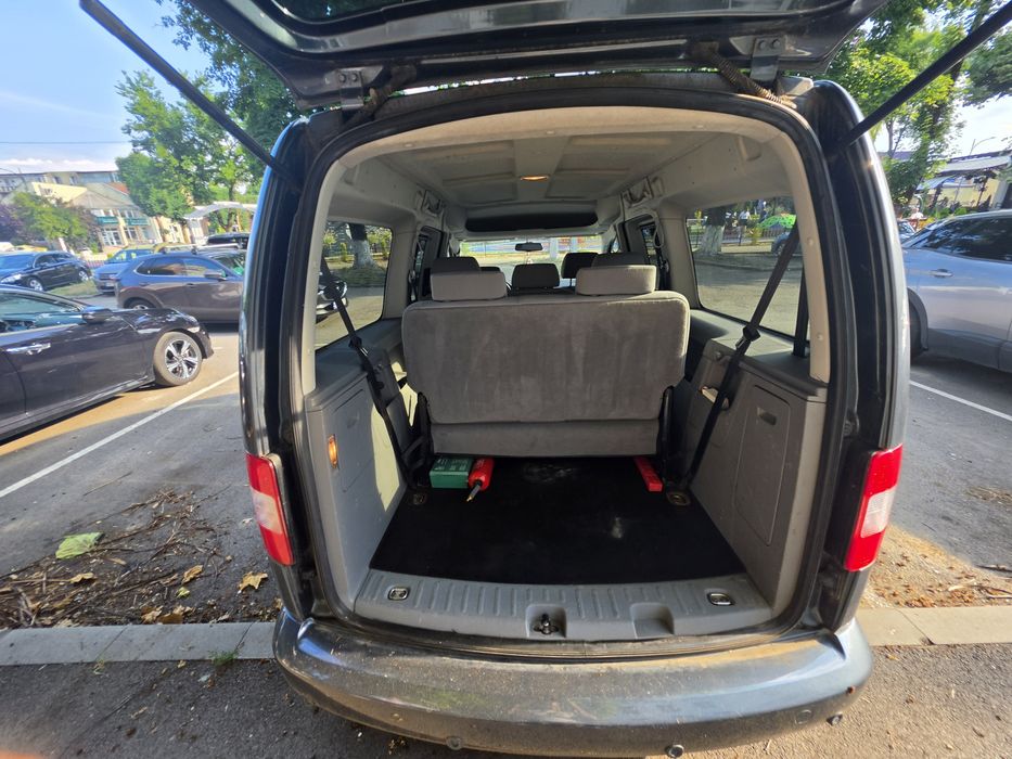 VOLKSWAGEN Caddy Maxi fiabil și gata de drum
