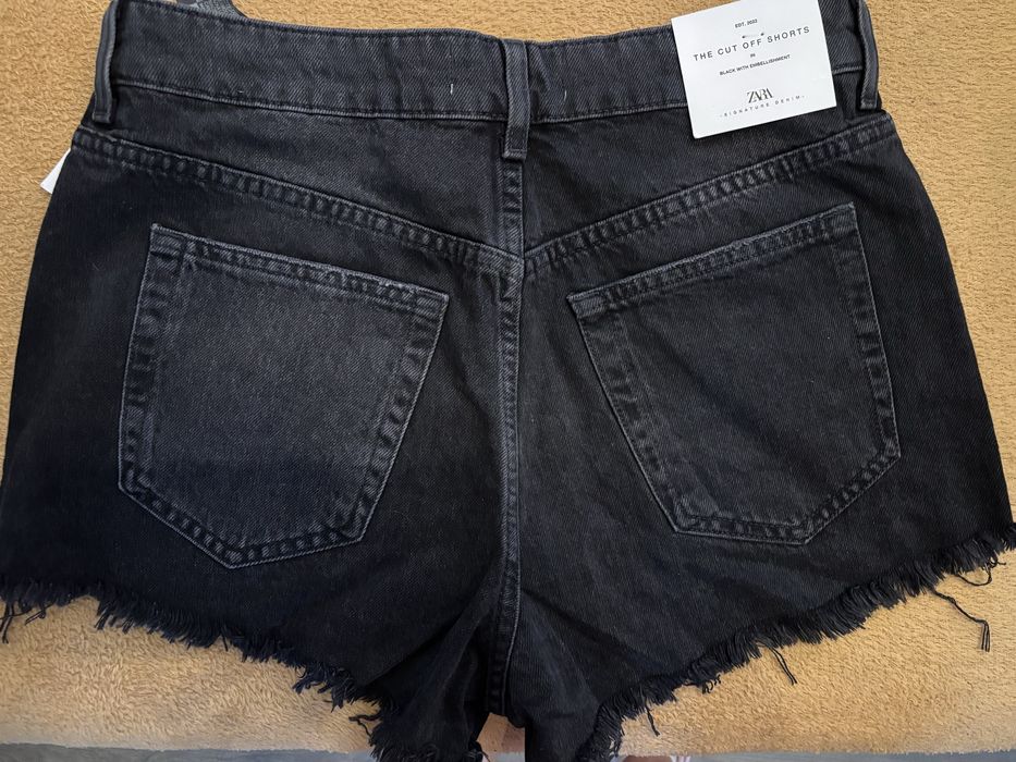 Къси панталони Zara размер 38