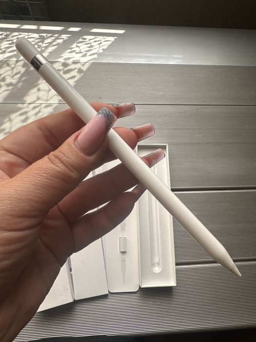 Продам  Apple Pencil