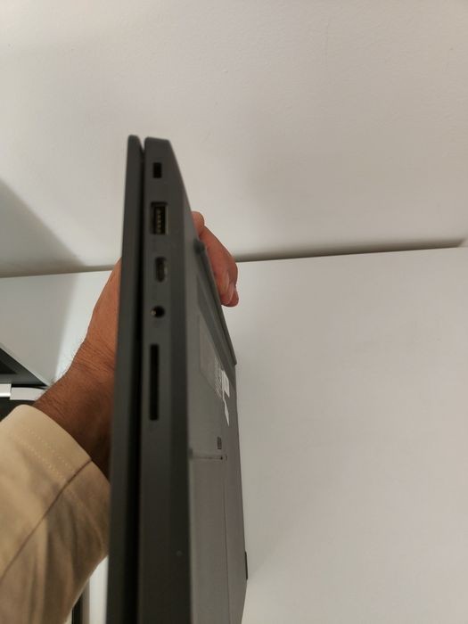 Laptop Lenovo V330-14IKB Windows 11