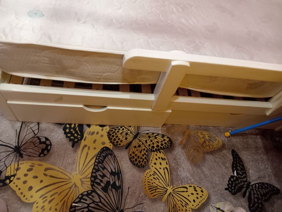 Продам кроватку детскую