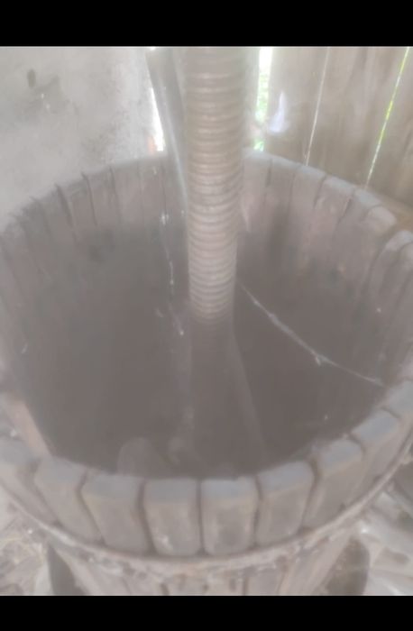 Vând zdrobitoare de strugurii+șaitău