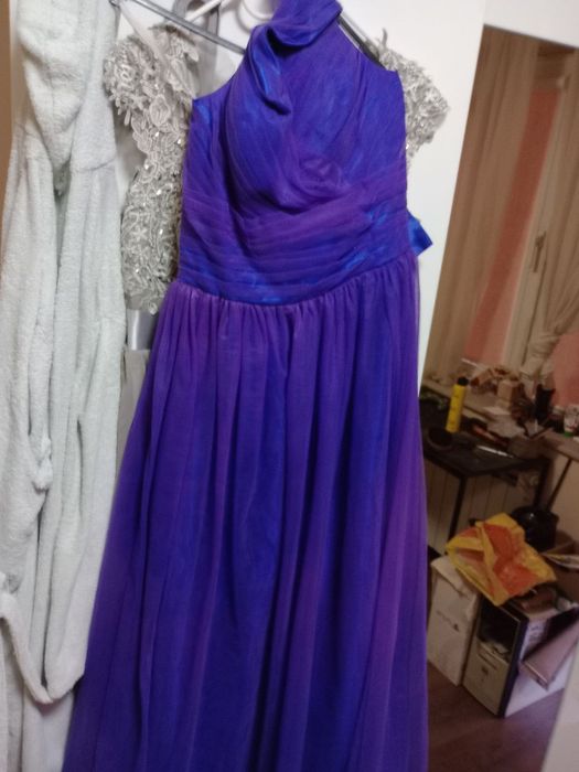 Елегантни рокли за вашата вечер .