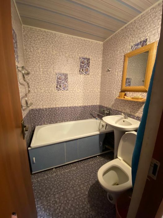 Жетысу 10 ; две комнат