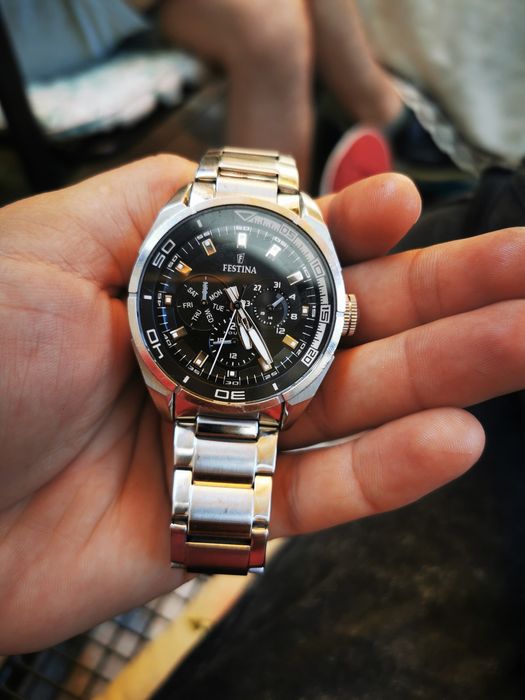 Vand ceas Festina F16608 folosit dar in stare buna