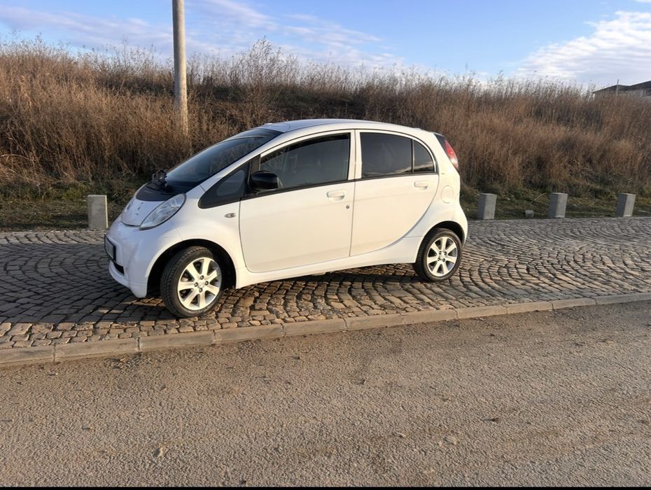 PEUGEOT iON 2012 — imagine 1