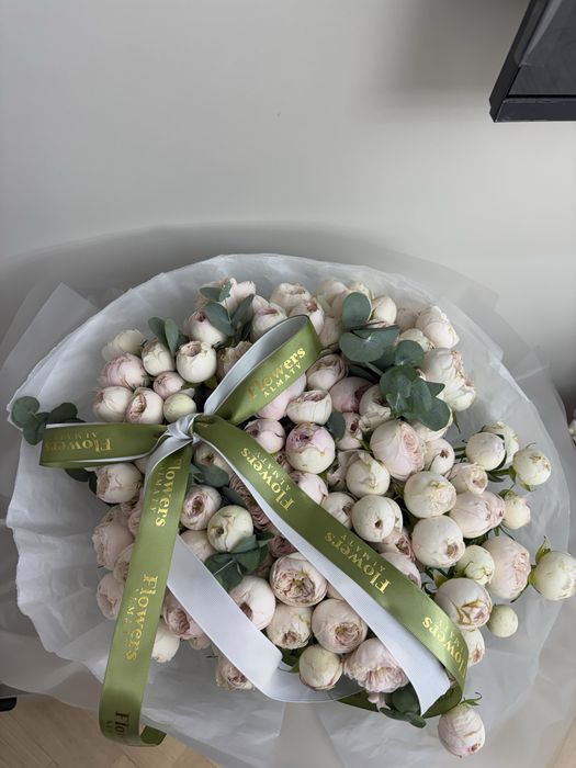 Цветы пионы свежий