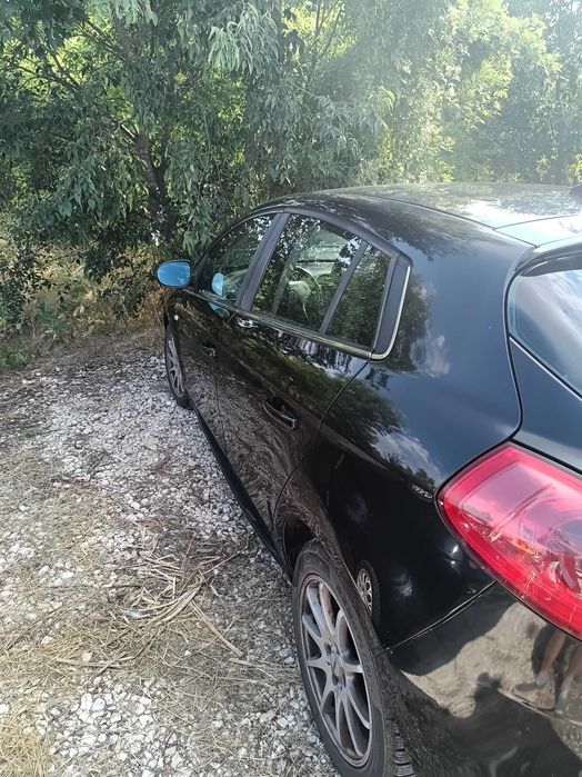 Автомобил Фиат браво