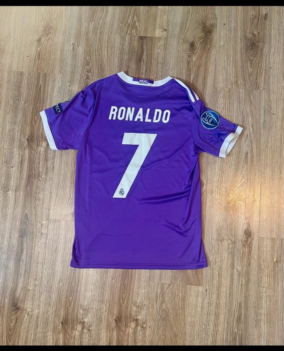 Ronaldo Real Madrid 2016/17 Purple jersey