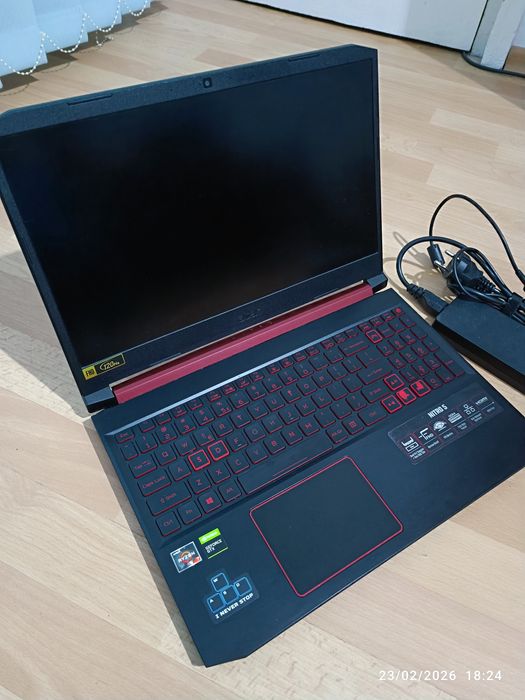 Acer Nitro gaming 15,6"IPS 120Hz Ryzen7 8Gb GTX