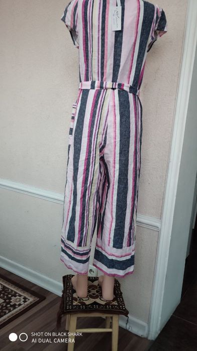 Продам летние комбинезончики и шорты.