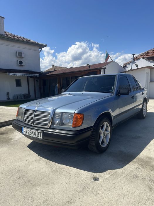 Мерцедес w124 250D