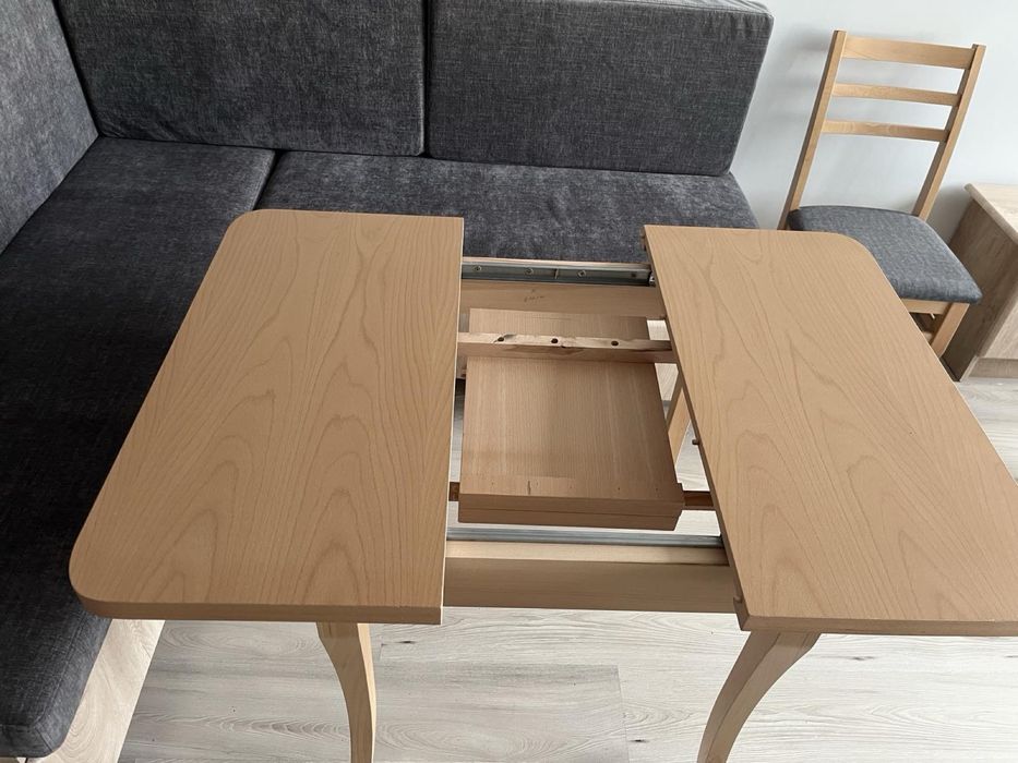 Чисто нови: Дървена маса и 2 стола