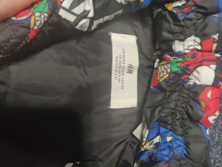 Детски елек НМ с принт Sonic, шушляков елек, капитониран елек, 98/104