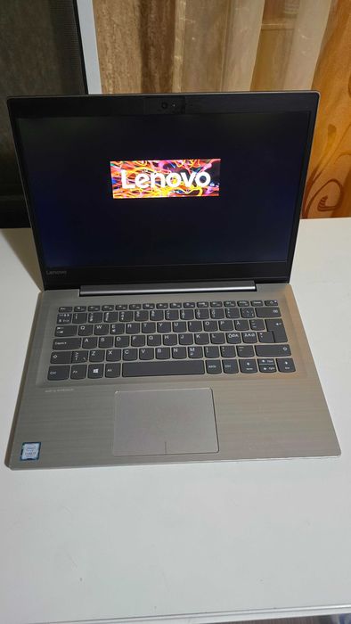 Lenovo slim cu procesor i3 gen 7A