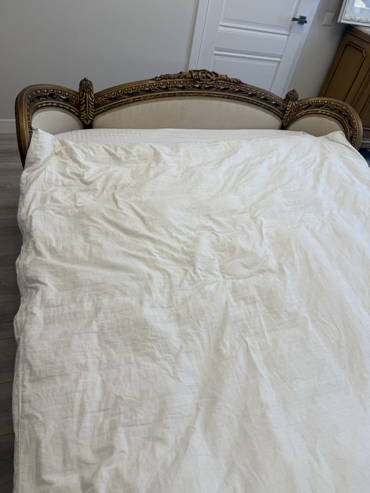 Продам спальный гарнитур