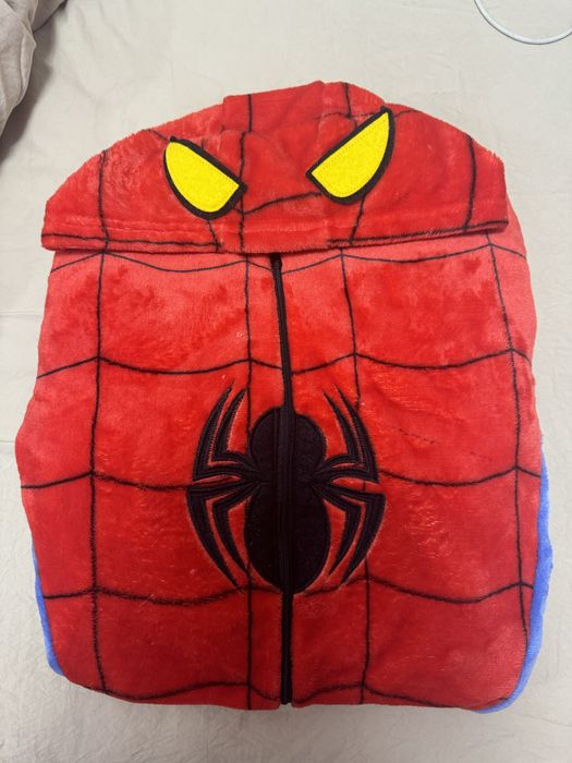 Кенгуруми человек паук